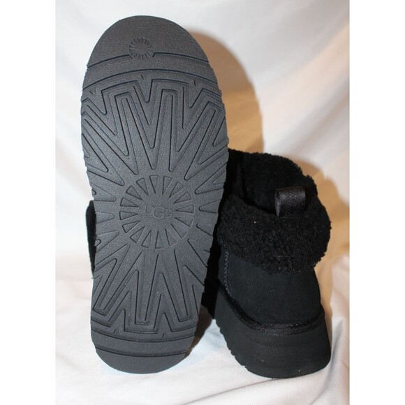 UGG FUNKARRA CUFF SUEDE SHEEPSKIN PLATFORM SHOE BOOTS WOMEN BLACK - Picture 8 of 8